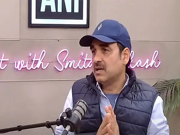 Actor Pankaj Tripathi, who is known for his fine playing skills and wide range of unusual roles, has talked about what goes into making movies and the difficulties actors face.