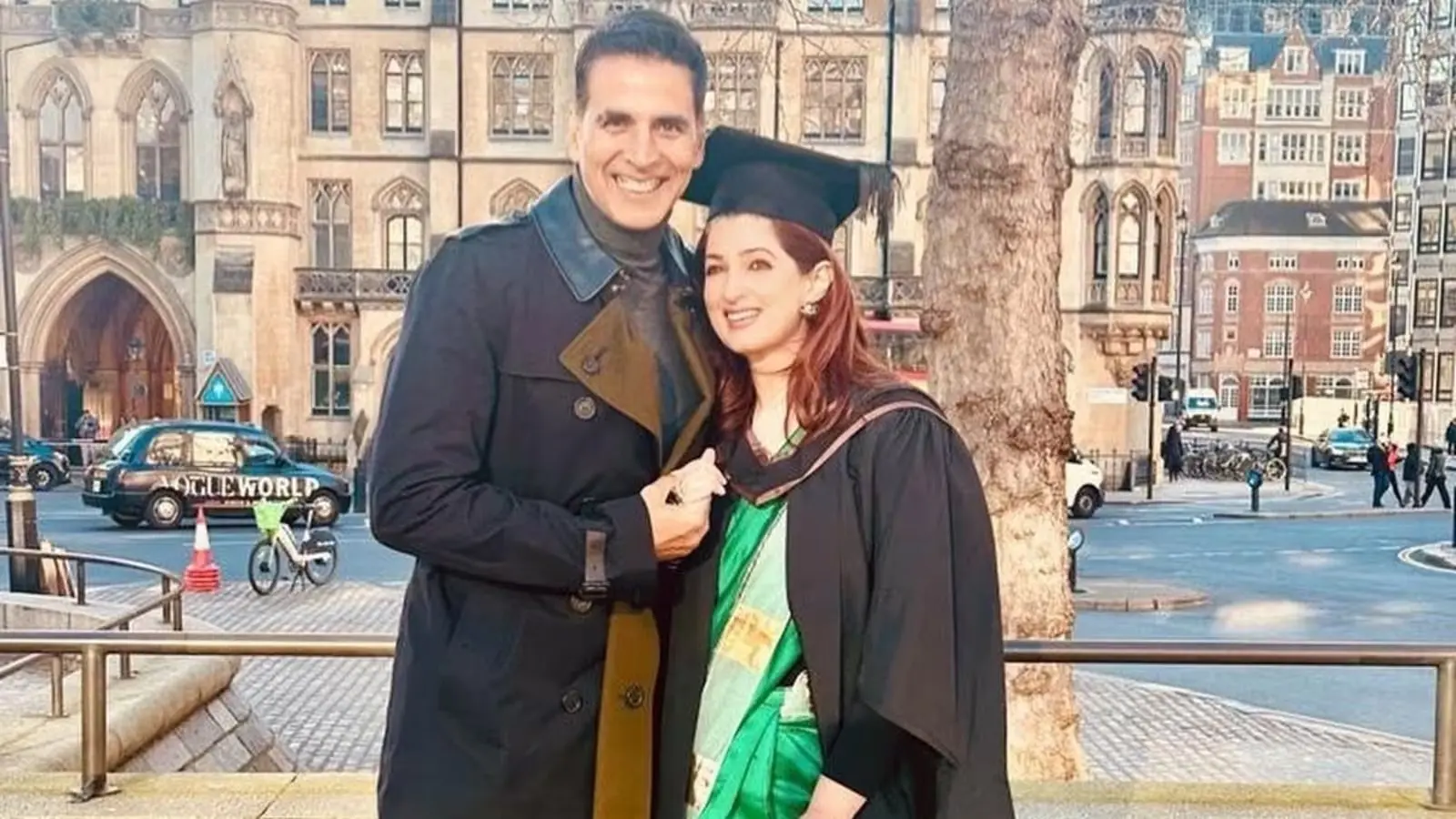 Akshay Kumar congratulates Twinkle Khanna as she graduates with Master's degree