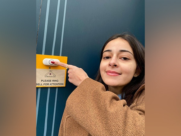 Ananya Panday shares cute pictures from London vacation