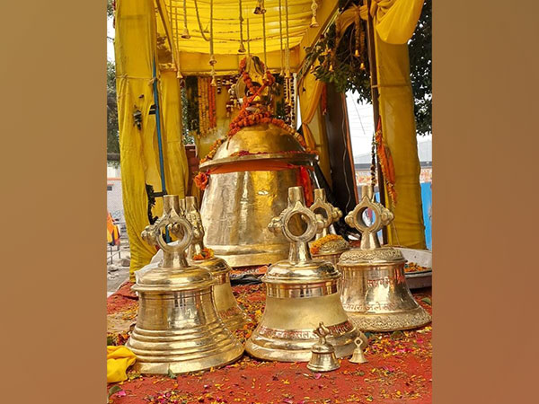 Bell weighing 2400 kg from Uttar Pradesh's Etah to grace Ayodhya Ram Temple