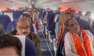 Passengers sing Ram bhajan onboard flight from Delhi to Ayodhya