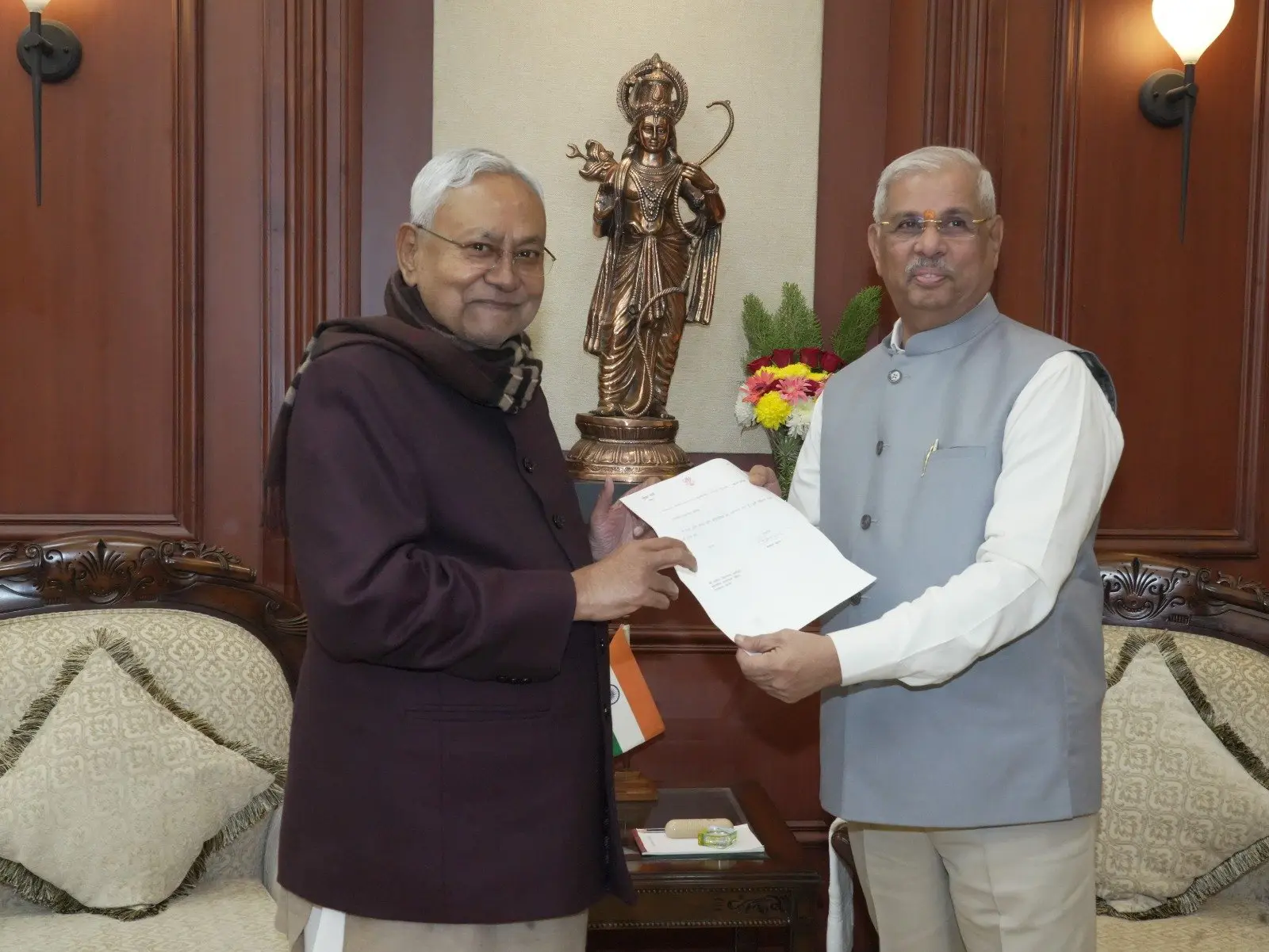 Bihar CM Nitish Kumar quits ruling alliance, hands over resignation letter to Governor