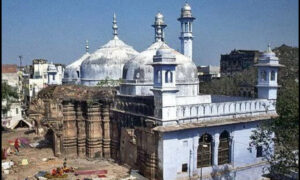 Gyanvapi-Kashi Vishwanath Temple: SC allows cleaning of 'wazukhana' where 'Shivling' was found