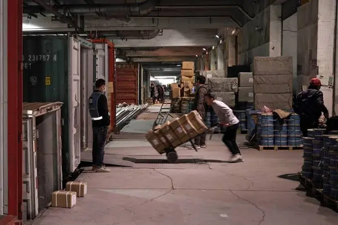 Chinese exports dip 4.6 pc after seven years amid economic crisis