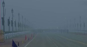 Dense fog reduces visibility, flights delayed as Delhi wakes up to freezing Sunday morning