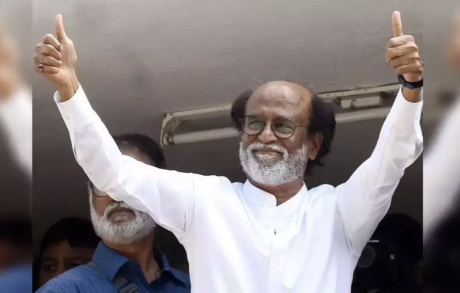 Rajinikanth greets fans gathered outside his residence on New Year