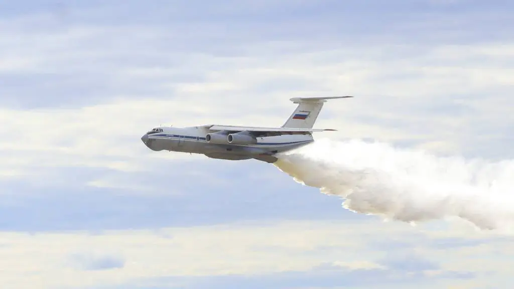 Russian plane with Ukrainian prisoners crashes