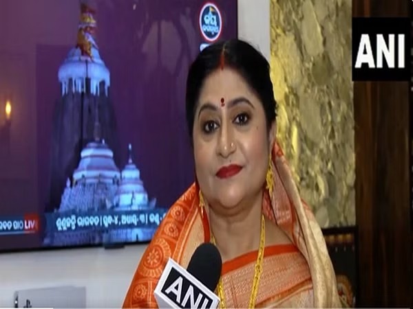 PM Modi Praises Namita Agrawal for her song: "Ayodhya Nagari Nache Ramanku Pai"