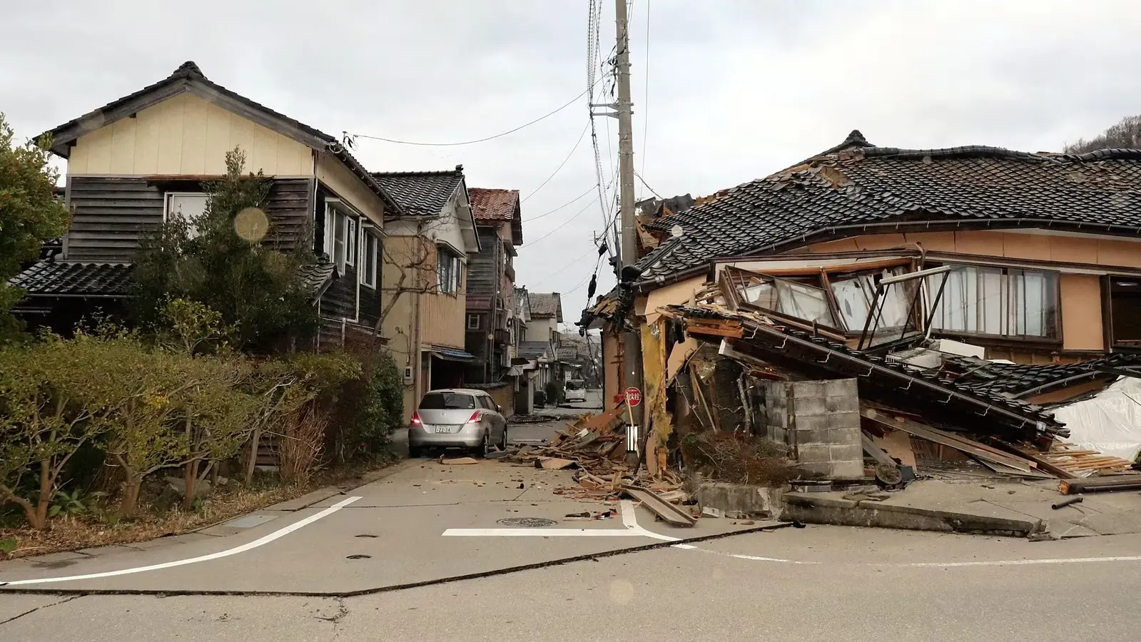 Six killed in 7.5 magnitude earthquake in Japan