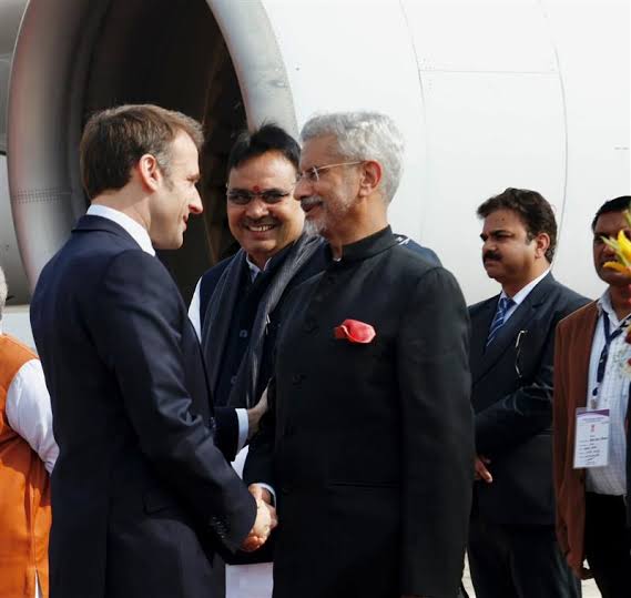 French President Macron arrives in Delhi to participate as chief guest at Republic Day celebrations