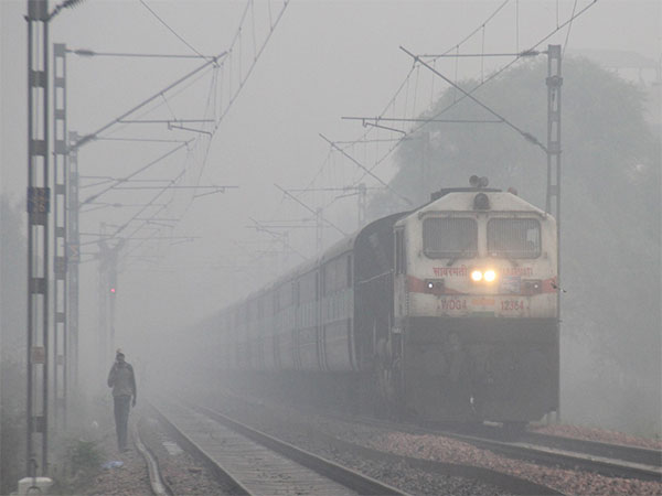 Delhi: 24 trains running late due to dense fog