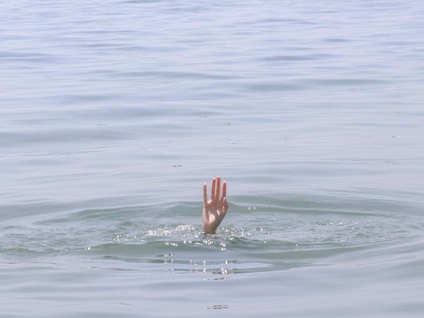 At least five people die trying to cross English Channel