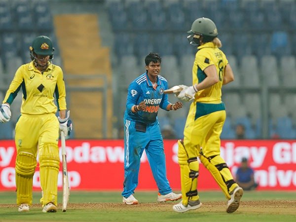 Alyssa Healy wins toss, opts to bat against India: 3rd ODI
