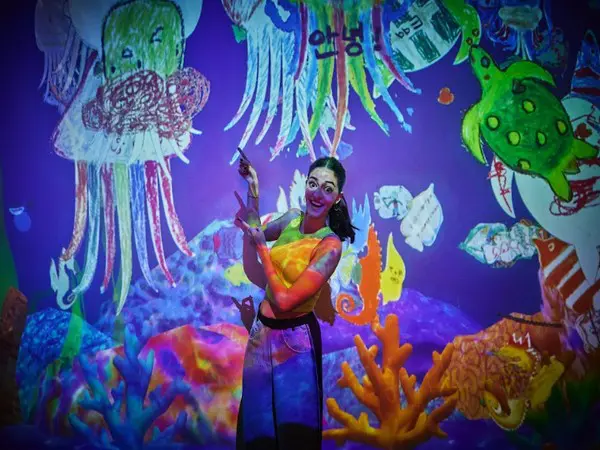 Ananya Panday Shares Glimpse Of New Series ‘Ananya Unscripted In Singapore’