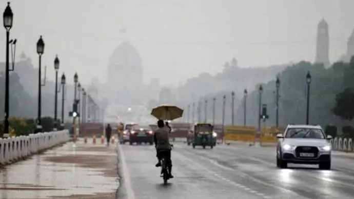 Light rain in Delhi-NCR, more showers likely today