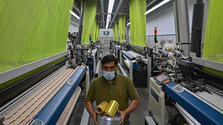 High inflation and electricity costs hit Pakistan’s textile industry