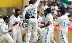 "Fabulous..that's how we do it": Cricket fraternity hail India's victory