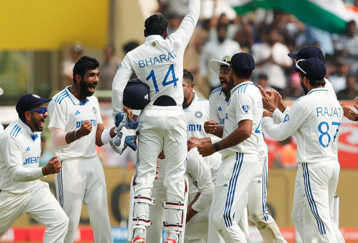 "Fabulous..that's how we do it": Cricket fraternity hail India's victory