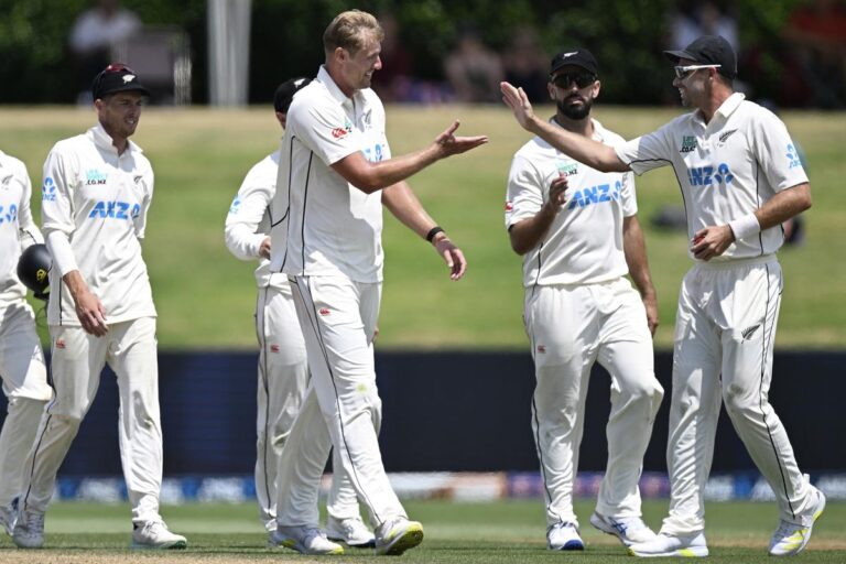 Jamieson, Santner inspire New Zealand to 281-run victory over South Africa in 1st Test