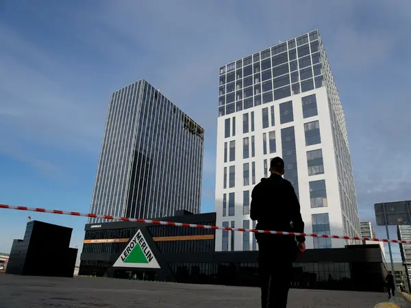 Russia Arrests Woman Holding Dual Citizenship For Alleged Treason In Fundraising For Ukraine