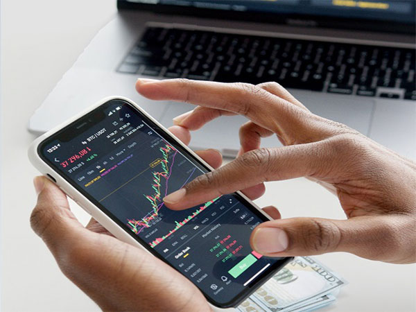 Stock Market Continues Bull Run, Led By Robust Economic Indicators And Favorable Global Cues