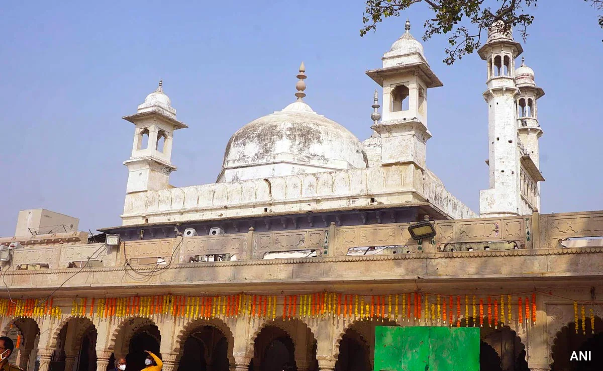 Puja Performed Inside Gyanvapi Mosque Complex; Muslim Side Challenges Order In Allahabad HC