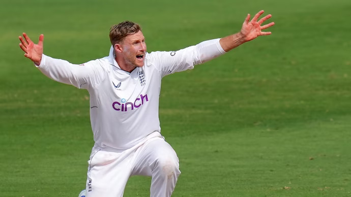 Joe Root Sustains “External Blow” On Finger In 2nd Test Against India