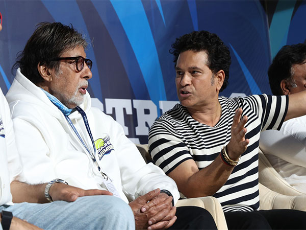Big B is all praise for ‘Master Blaster’ Sachin Tendulkar