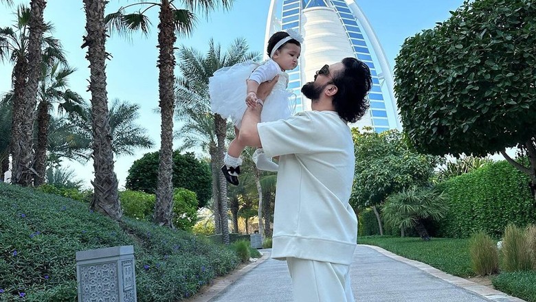 Atif Aslam drops pictures of daughter Haleema on her first birthday