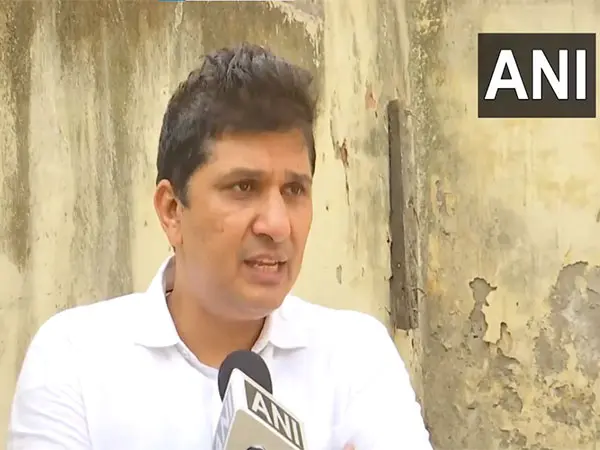 “Democracy has been shattered today": Saurabh Bharadwaj
