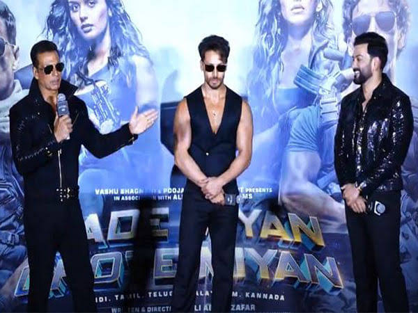 “Learnt a lot of things about acting”: Akshay praises Prithviraj Sukumaran at ‘Bade Miyan Chote Miyan’ trailer launch