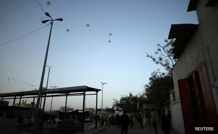 No water, medical supplies in US’ humanitarian aid airdrops into Gaza
