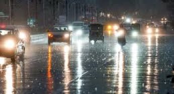 Rain lashes parts of Delhi, more showers expected today