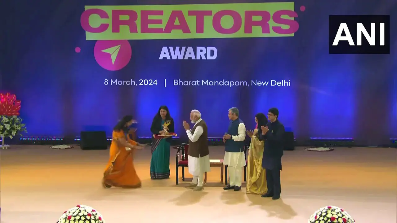 Jahnvi Singh thanks PM Modi on being conferred with Heritage Fashion Icon Award