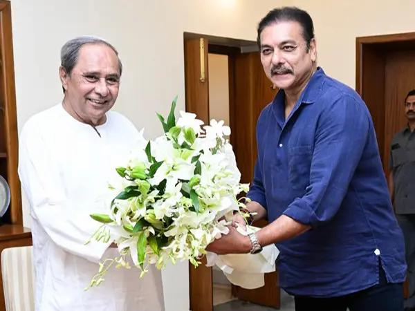 Odisha CM Naveen Patnaik meets former India cricketer Ravi Shastri