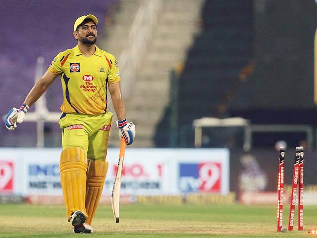 “His leadership will be remembered for decades”: Irfan Pathan, Aakash Chopra hails MS Dhoni