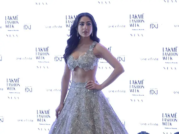 Sara Ali Khan flaunts burn marks as she ramp walks for Lakme Fashion Week 2024