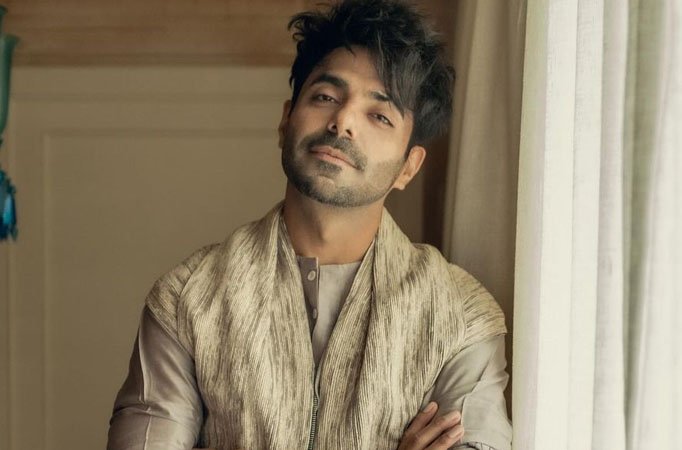 Aparshakti Khurana Treats Fans With His Latest Song ‘Barbaad’