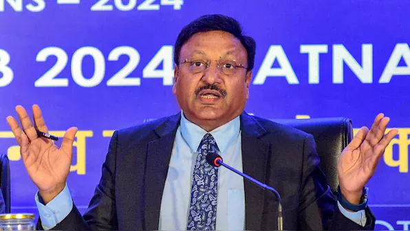 Lok Sabha Elections: Polls to be held from April 19 in 7 phases, result on June 4