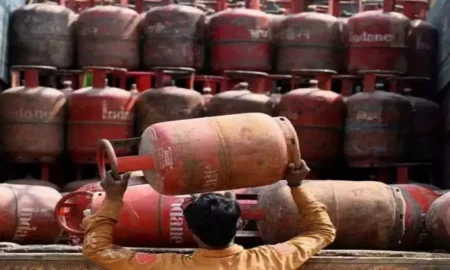 Oil Companies Reduce Price Of 19 Kg Commercial And 5 Kg FTL Cylinders
