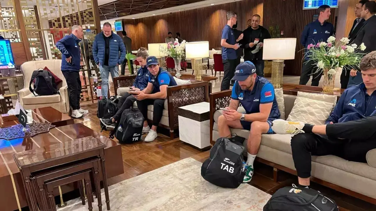 Kiwi Cricket Crew Lands in Islamabad for Epic T20I Battle