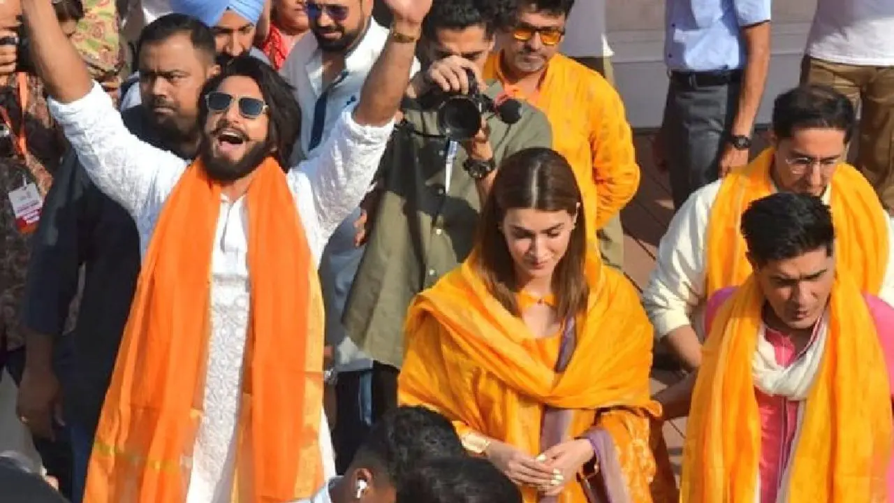 Ranveer, Kriti, Manish's Spiritual Sojourn in Varanasi