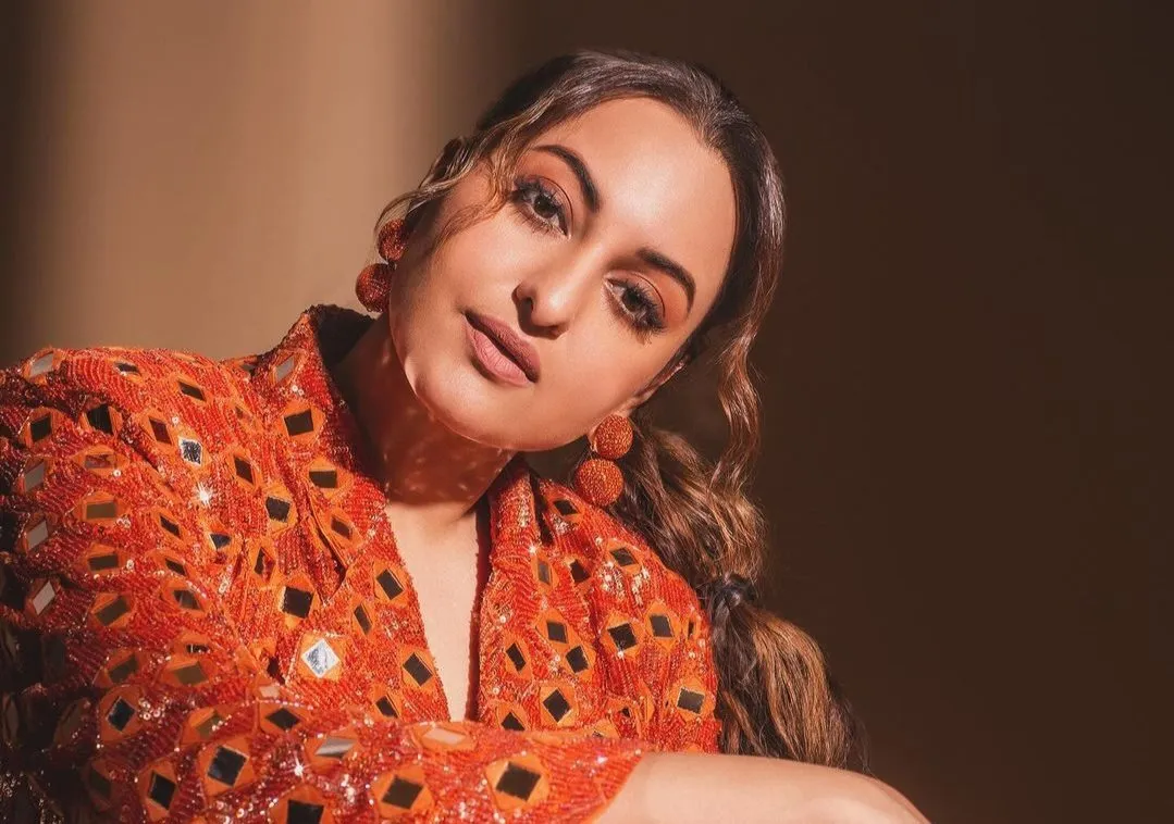 "Cant stop smiling": Sonakshi Sinha expresses gratitude for all love coming in for 'Tilasmi Bahein' from 'Heeramandi'