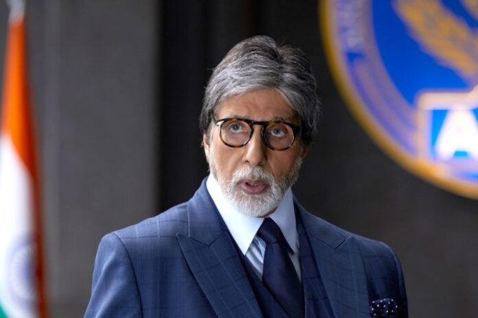 Big B Loses Time in Social Media World, Fans React