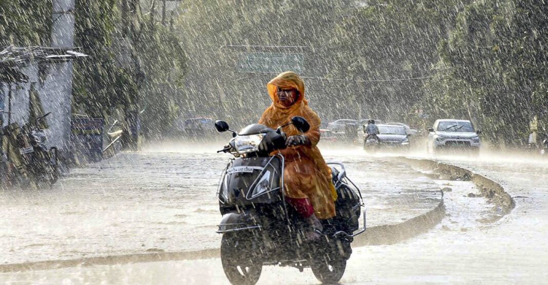 IMD predicts heavy rainfall in Kerala