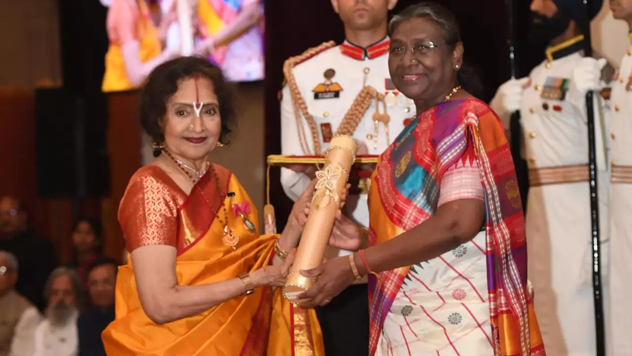Vyjayanthimala Bali Receives Padma Vibhushan Award