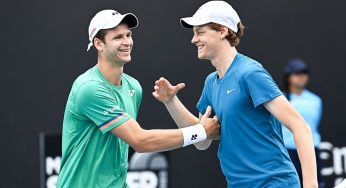 Jannik Sinner Claims Halle Open Trophy with Victory Over Hubert Hurkacz