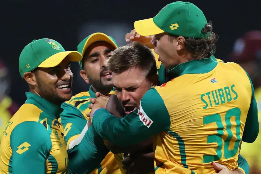 South Africa replace "chokers" with "clutch", set historic T20 WC record