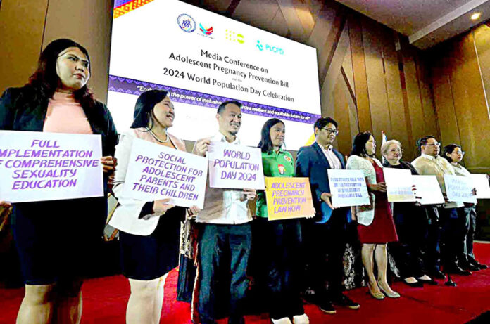 SAARC and UNICEF Hold Regional Dialogue to Address Adolescent Pregnancy