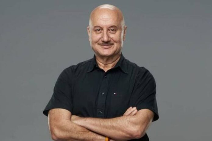 Anupam Kher Praises Neeraj Pandey Ahead of 'Auron Mein Kahan Dum Tha' Release